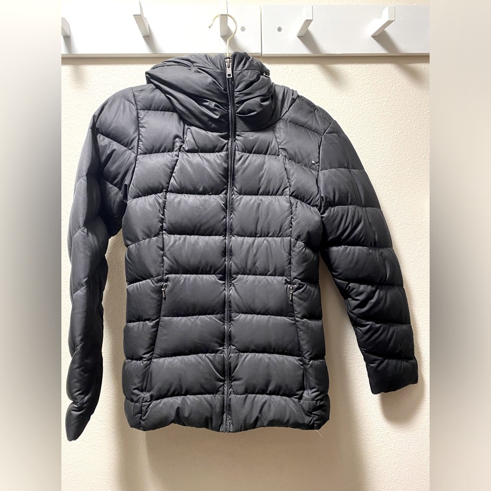 Women’s thick Patagonia puffer jacket